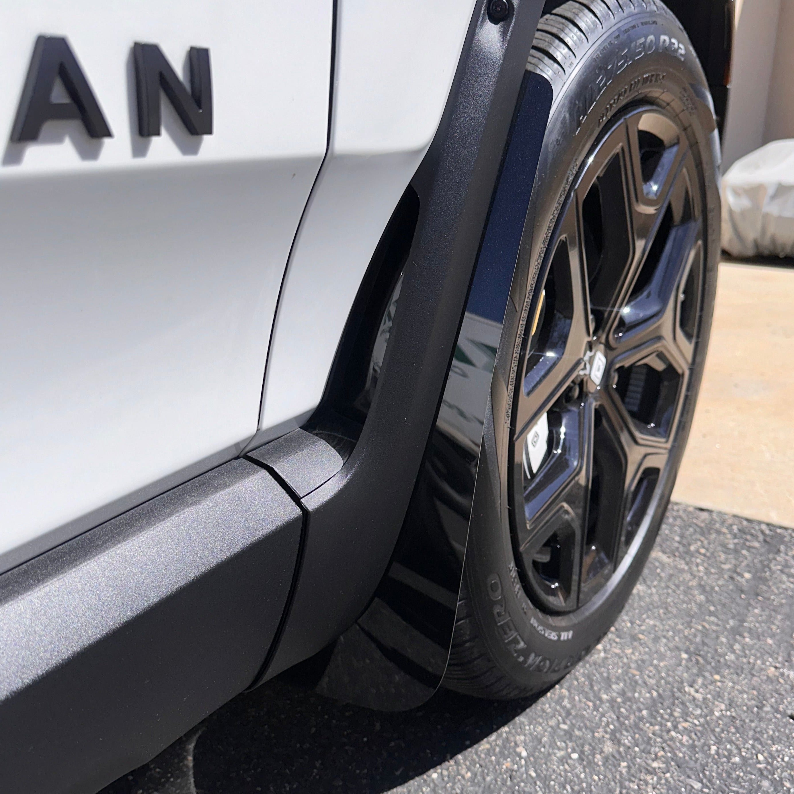 Mudflaps - Glossy Black - Fits Rivian R1S / R1T Vehicles – RPM RIV