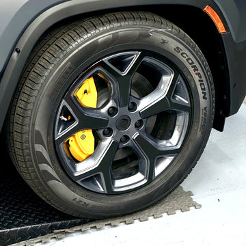 VINYL SPOKES COVERS FOR RIVIAN'S 21" SPORT WHEELS - BLACK / YELLOW